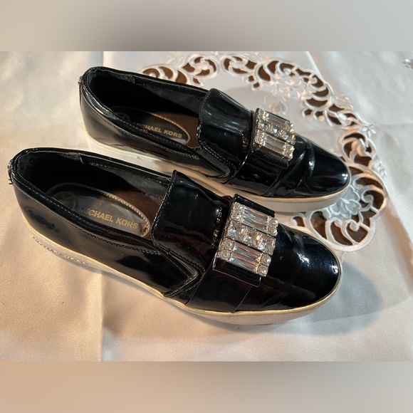 Michael Kors black shiny sneakers with cute silver stones. Very comfortable 8.5 - Picture 2 of 9